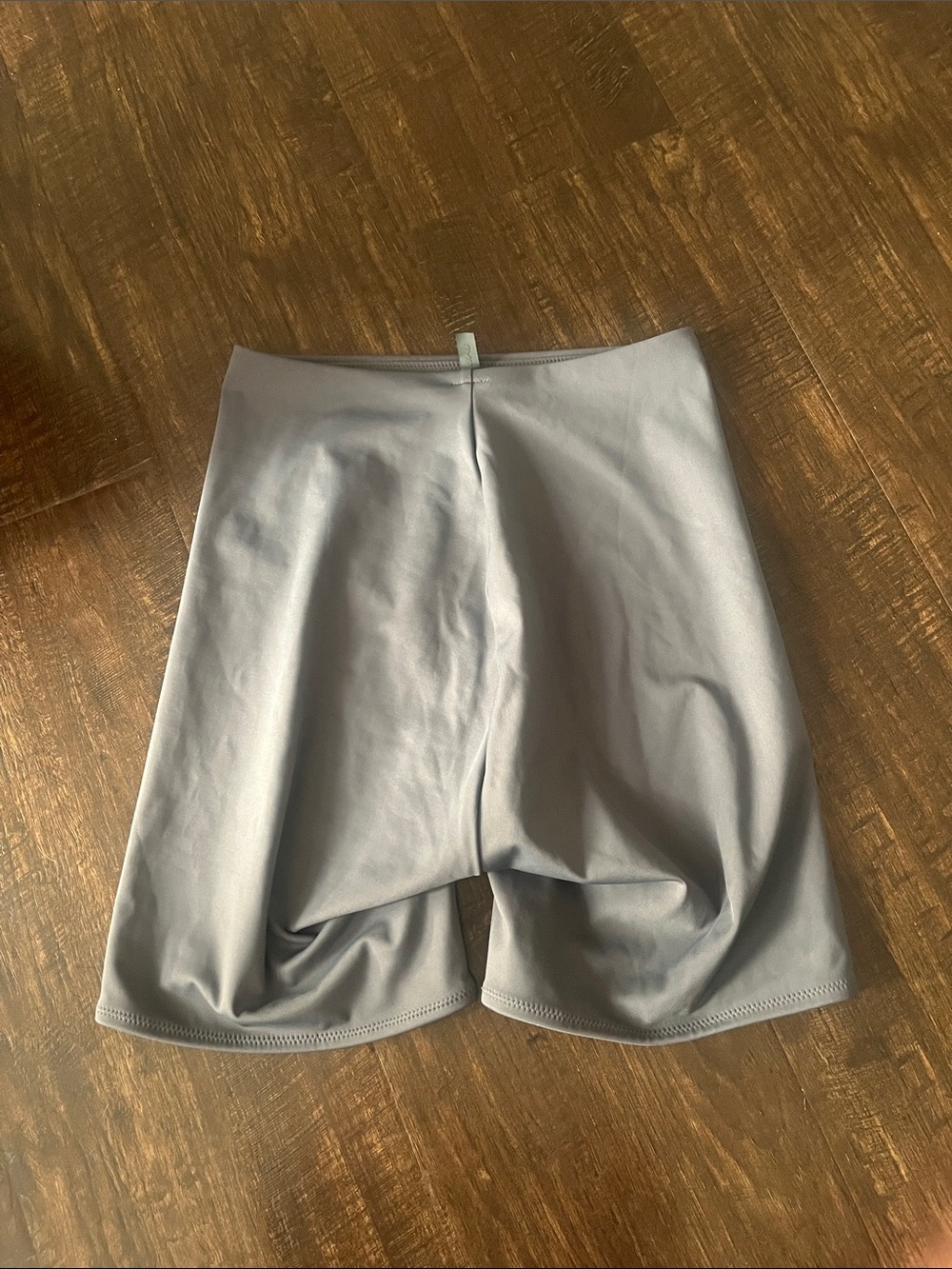 SKIMS Swim Mid-Waist Shorts Gun Metal Grady Sizs XS NWT - Picture 4 of 4